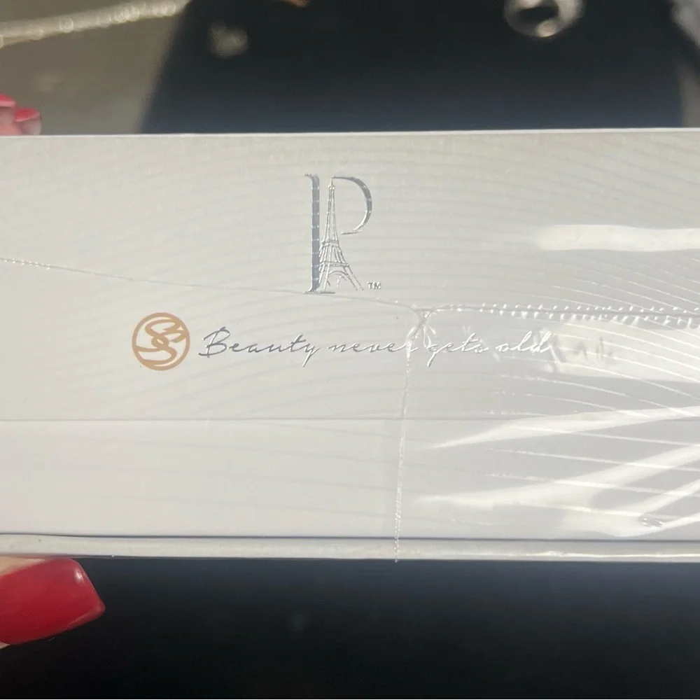 PRÉDIRÉ Day & Night Moisture Rescue Set - Gold & Rose Bottles